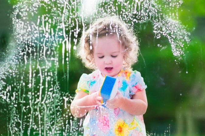 Do household cleaners make kids obese? Here’s why it’s too soon to tell.