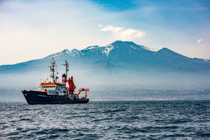 Volcano decides eruptions are boring, tries sliding into the sea instead