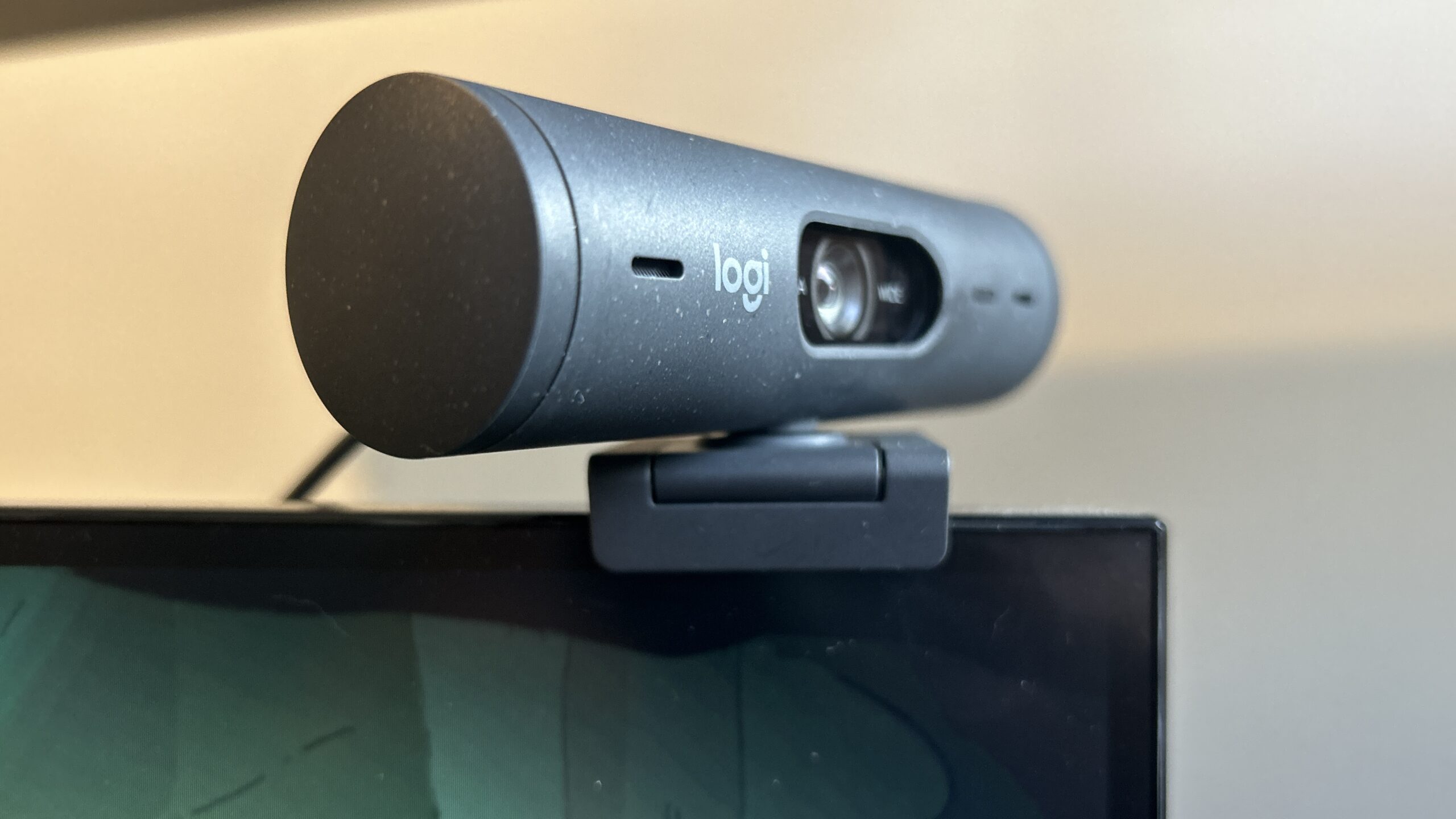Logitech Brio 500 Webcam Review
